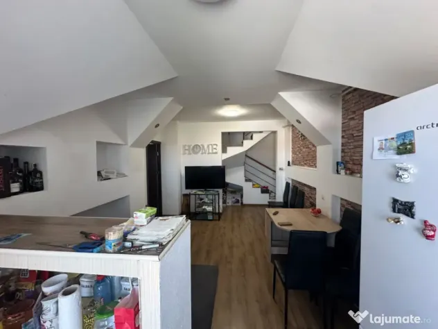 Apartament 3 camere pe 2 niveluri, ultracentral – zona Ram