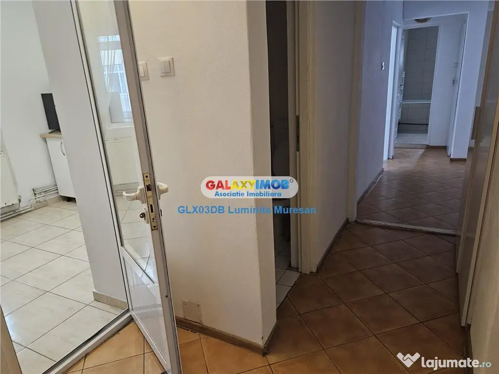 Apartament 3 camere decomandat Targoviste Micro 12