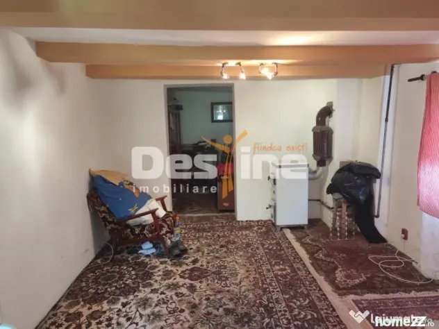 Casa, anexe si teren Floresti Prahova 1075mp.! - Catina (Prahova)