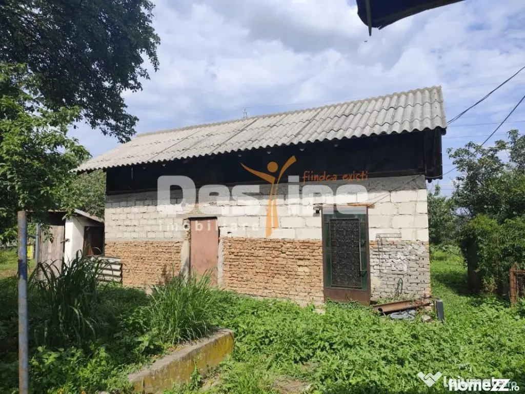 Casa, anexe si teren Floresti Prahova 1075mp.! - Catina (Prahova)