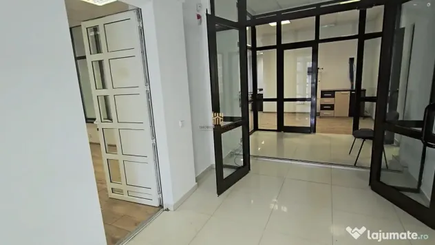 Spa#539;iu de Birouri / Comercial 180 MP | Zona Metro Suceav