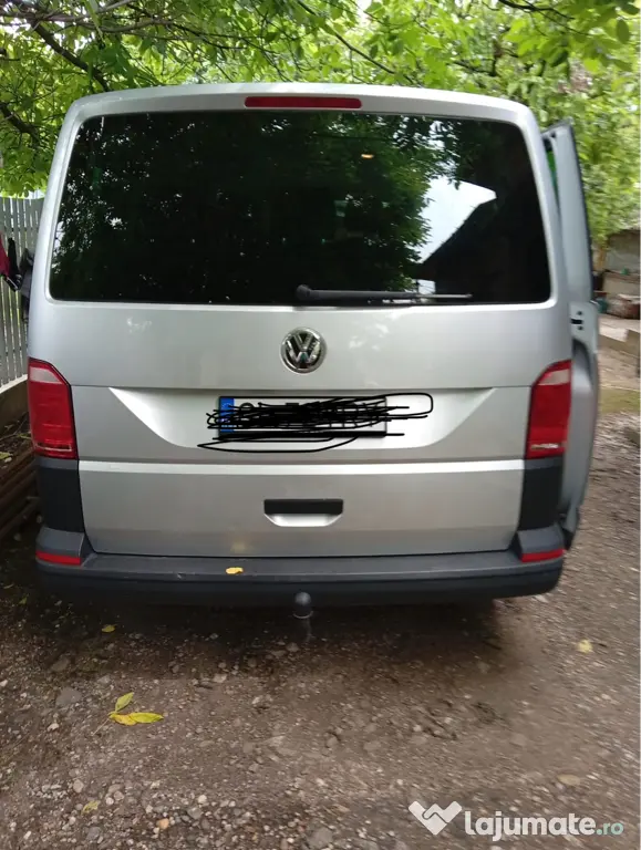Mașină volkswagen transporter t6