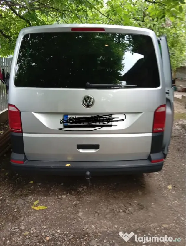 Mașină volkswagen transporter t6