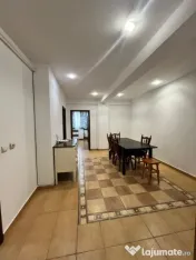 Apartament 3 camere, 80 mp utili, parter, Radauti 