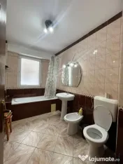 Apartament 3 camere, 80 mp utili, parter, Radauti 