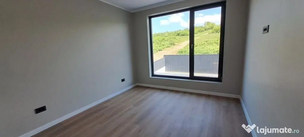 Visani , COMISION 0%, Casa P+1