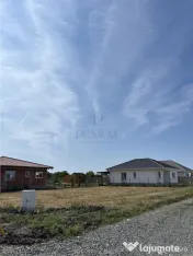 Teren- Mosnita Veche - situat in apropierea noului campus un