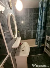 Apartament cu 2 camere decomandate, etajul 1, zona Primverii 