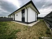 Casă individuală 3 camere 2 bai 313 mp teren Lunca Ceta... 