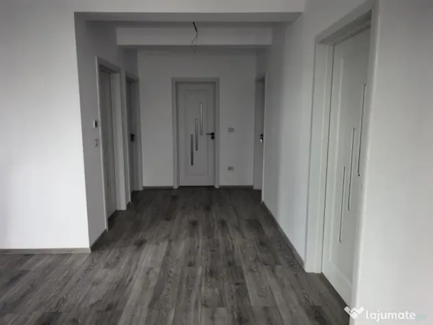 Casă individuală 3 camere 2 bai 313 mp teren Lunca Ceta...
