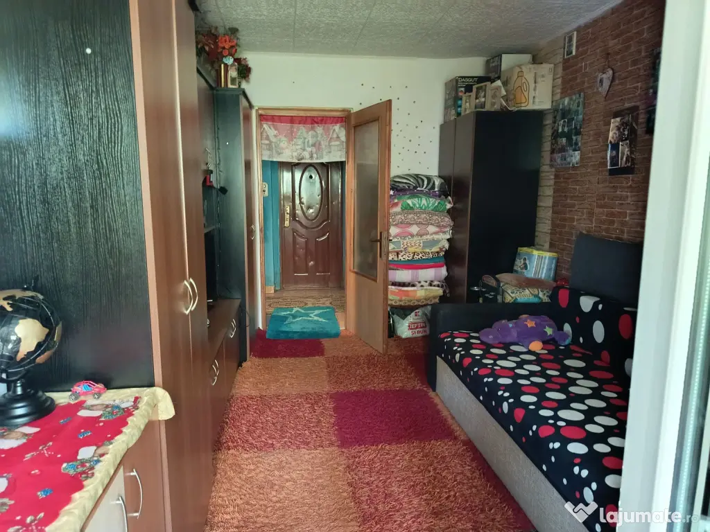 Vând apartament 2 camere in Apahida