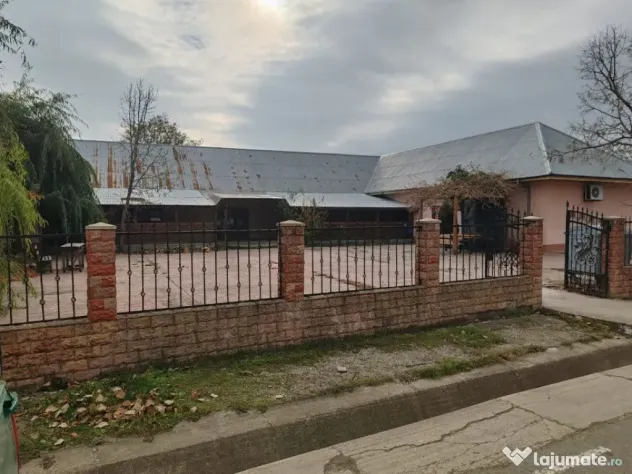 Spatiu comercial Sat Otetoaia, comuna Lunca Banului, Husi...