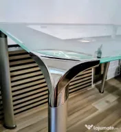 Masă de sticlă bucătărie 