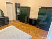 Apartament 3 camere la casă, mobilat, cu terasă și parcar 