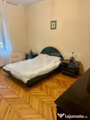 Apartament 3 camere la casă, mobilat, cu terasă și parcar 