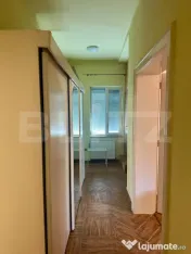 Apartament 3 camere la casă, mobilat, cu terasă și parcar 