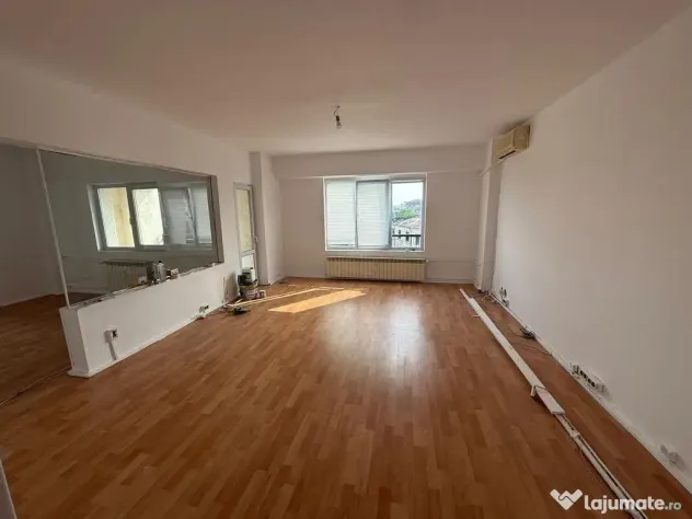 Zona Piața Alba Iulia | Spațiu / Apartament 3 Camere (7...