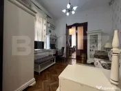 Apartament 3 camere, zonă Universitate — clădire rustic? 