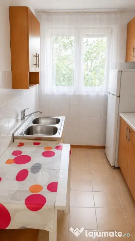 Apartament 2 camere, etaj 2/4, mobilat, utilat, zona Astra Piata!