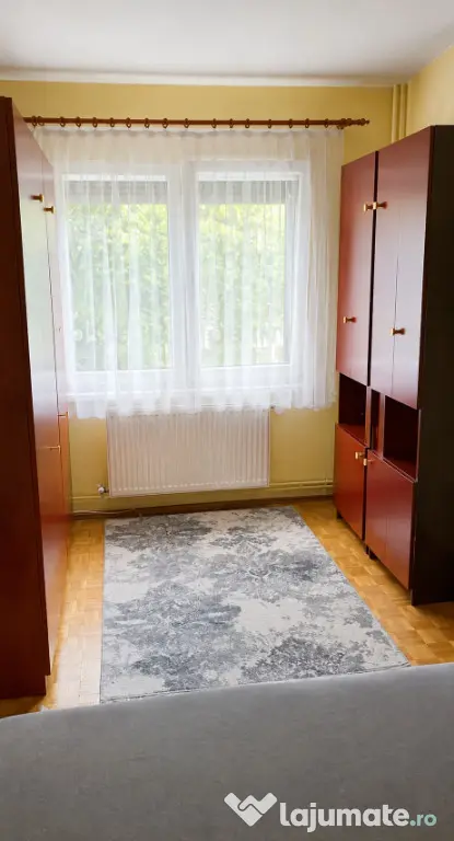 Apartament 2 camere, etaj 2/4, mobilat, utilat, zona Astra Piata!