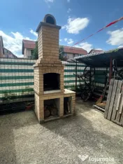Apartament la vila de 4 camere 90 mp, curte comuna Zona Muze 
