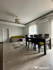 Apartament la vila de 4 camere 90 mp, curte comuna Zona Muze 