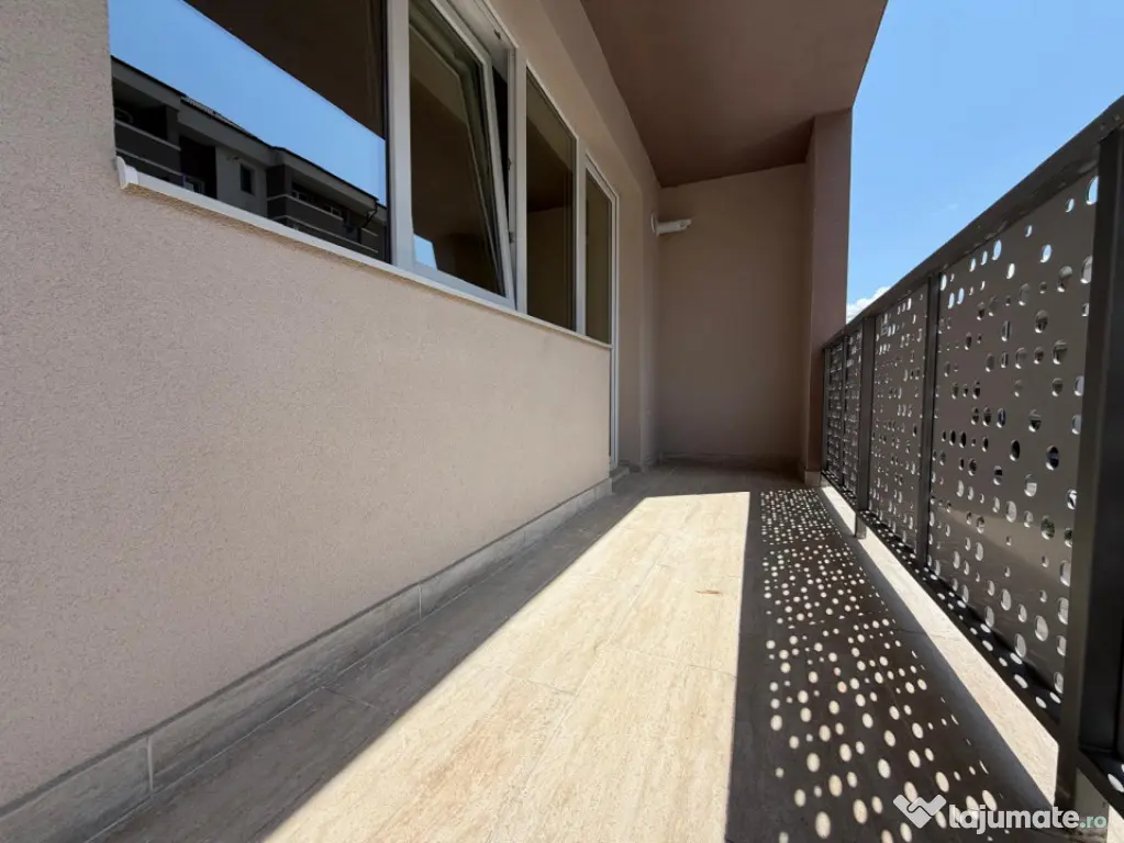 Apartament 3 camere, 66 mp, zona Teilor