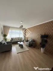 Vânzare / Închiriere Casă Înșiruită Lux – Zona Ce... 