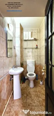 Apartament 3 camere decomandate, cu boxa si loc parcare, zona 1 Mai