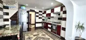 Apartament 3 camere decomandate, cu boxa si loc parcare, zona 1 Mai