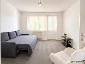 Casa individuala cu 5 camere, garaj, pivnita si curte propri 