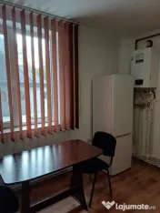 Apartament 2 camere de închiriat – 60 mp, zonă centrală