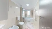 Apartament 3 camere, 121 mp,2 bai, 3 balcoane-zona Subcet...