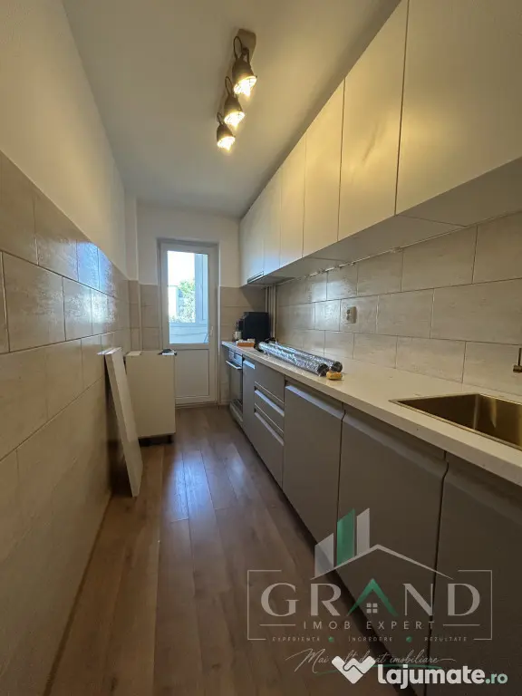 Apartament 3 camere 77mp | 2 balcoane | etaj intermediar | M