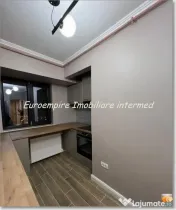 Apartament 2 camere decomandate zona Casa de Cultura 