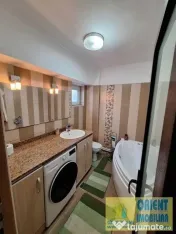 Tomis 3, de inchiriat 3 camere, mobilat, gaze, parcare 