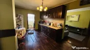 Apartament cu 3 camere de vânzare în zona Dragos Voda 