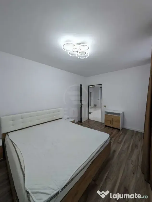 Inchiriere Apartament 3 camere semidecomandat, 60 mp, Razoare