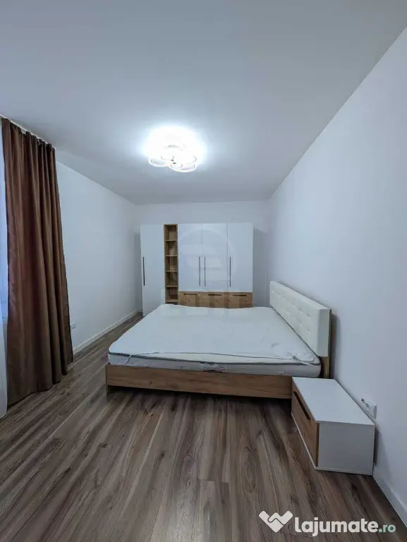 Inchiriere Apartament 3 camere semidecomandat, 60 mp, Razoare