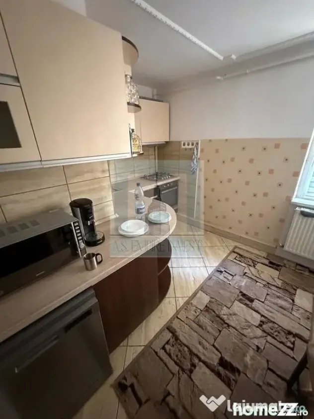 Apartament 3 camere , 84 mp utili,2 bai,2 balcoane-zona Astra - Brasov (Brasov)