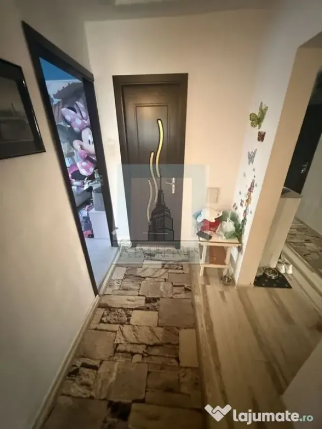 Apartament 3 camere , 84 mp utili,2 bai,2 balcone-zona Astra