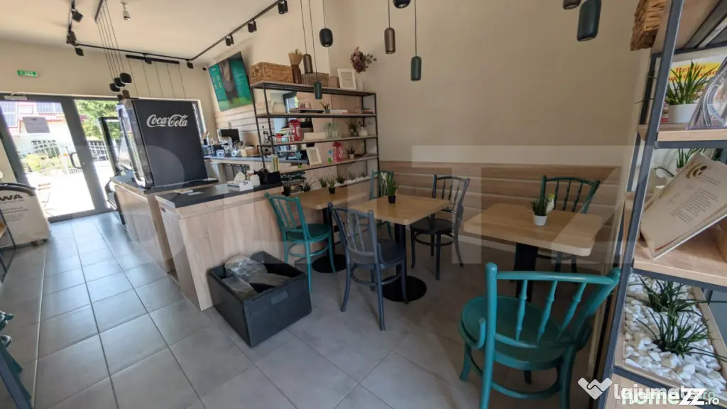 Se vinde afacere la cheie CAFE BAR— spațiu complet mobila