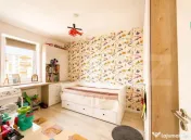 Apartament 3 camere de vânzare, Tractorul, Brașov 