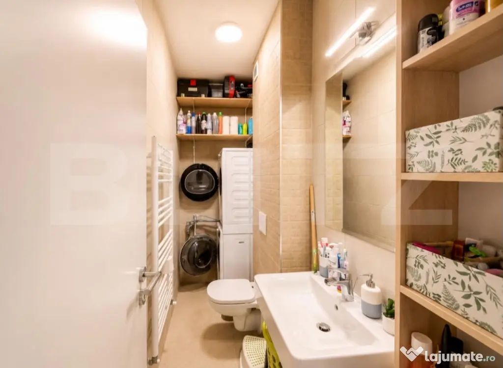 Apartament 3 camere de vânzare, Tractorul, Brașov