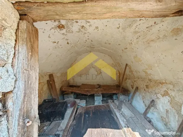 Casa cu teren 2504 mp de in localitatea Cuias, comuna Savar