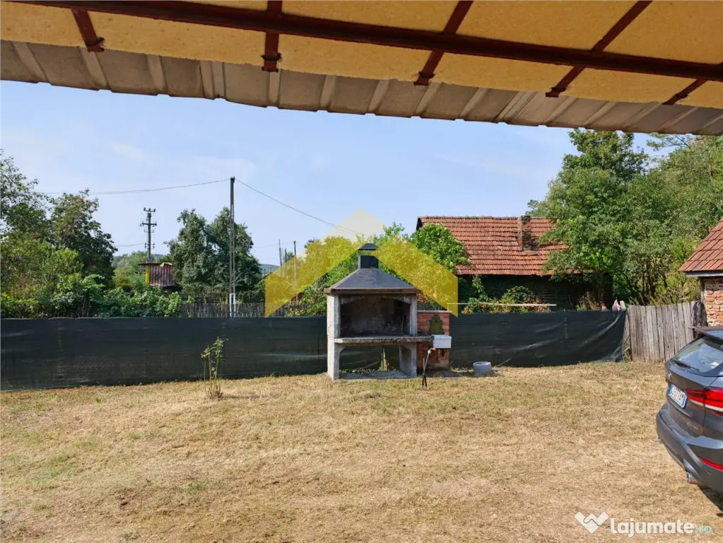 Casa cu teren 2504 mp de in localitatea Cuias, comuna Savar