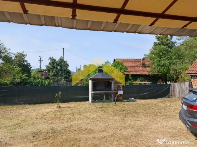 Casa cu teren 2504 mp de in localitatea Cuias, comuna Savar