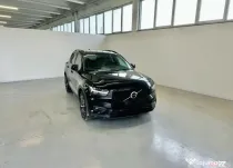 VOLVO XC40, la pret mic