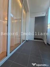 Apartament 3 camere, finisaje noi, etaj 1 in Floresti 