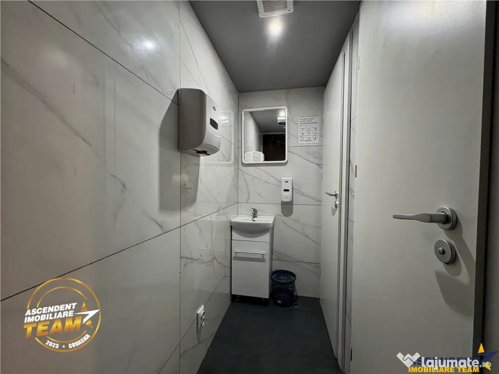 FILM3D! Spatiu comercial ultracentral, vitrina generoasa,mul - Sfantu Gheorghe (Covasna)